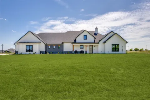 2909 Southbay Circle