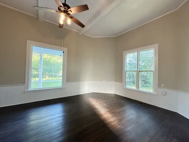 101 Baker Street Naples, TX 75568