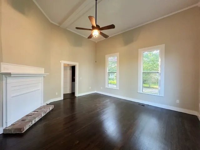 101 Baker Street Naples, TX 75568
