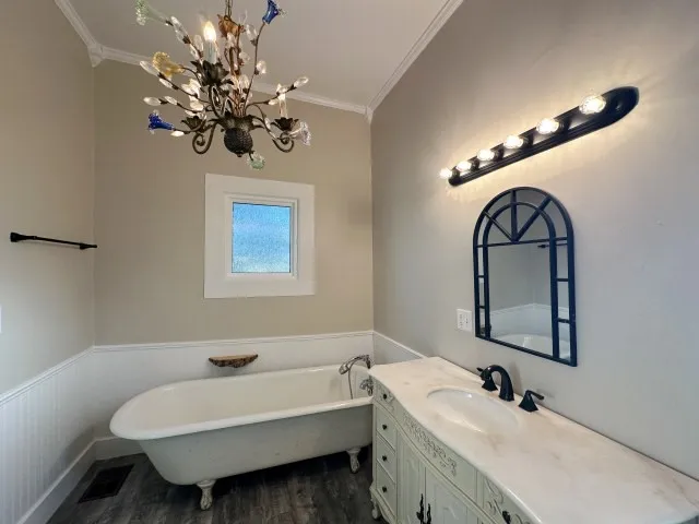 101 Baker Street Naples, TX 75568