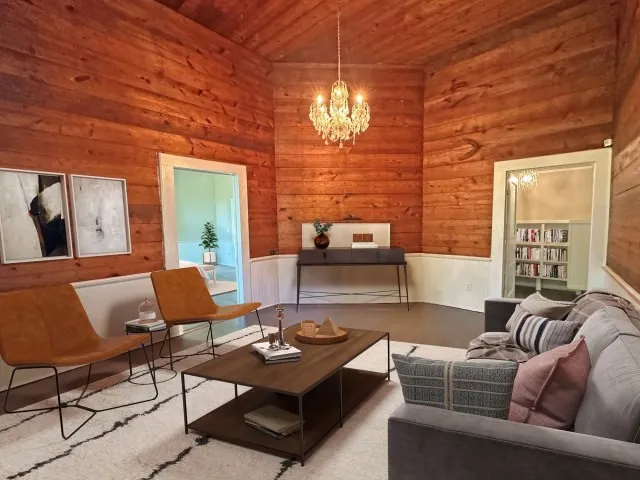 101 Baker Street Naples, TX 75568