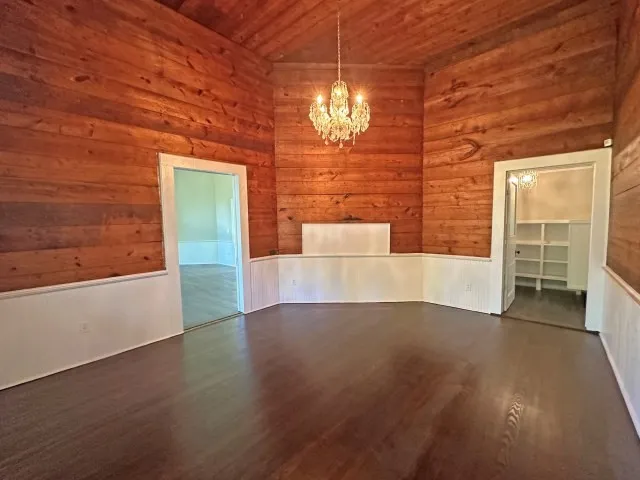 101 Baker Street Naples, TX 75568