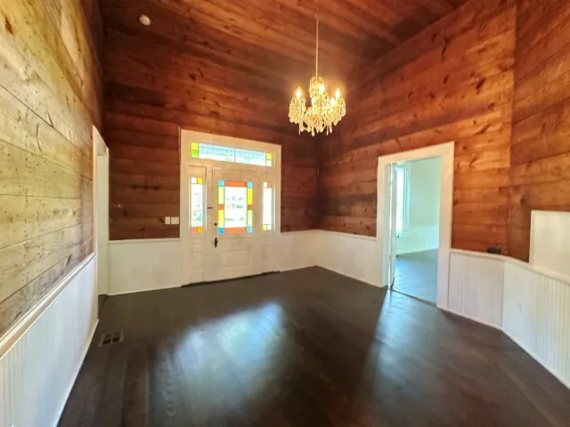 101 Baker Street Naples, TX 75568