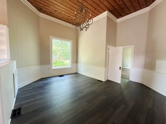 101 Baker Street Naples, TX 75568
