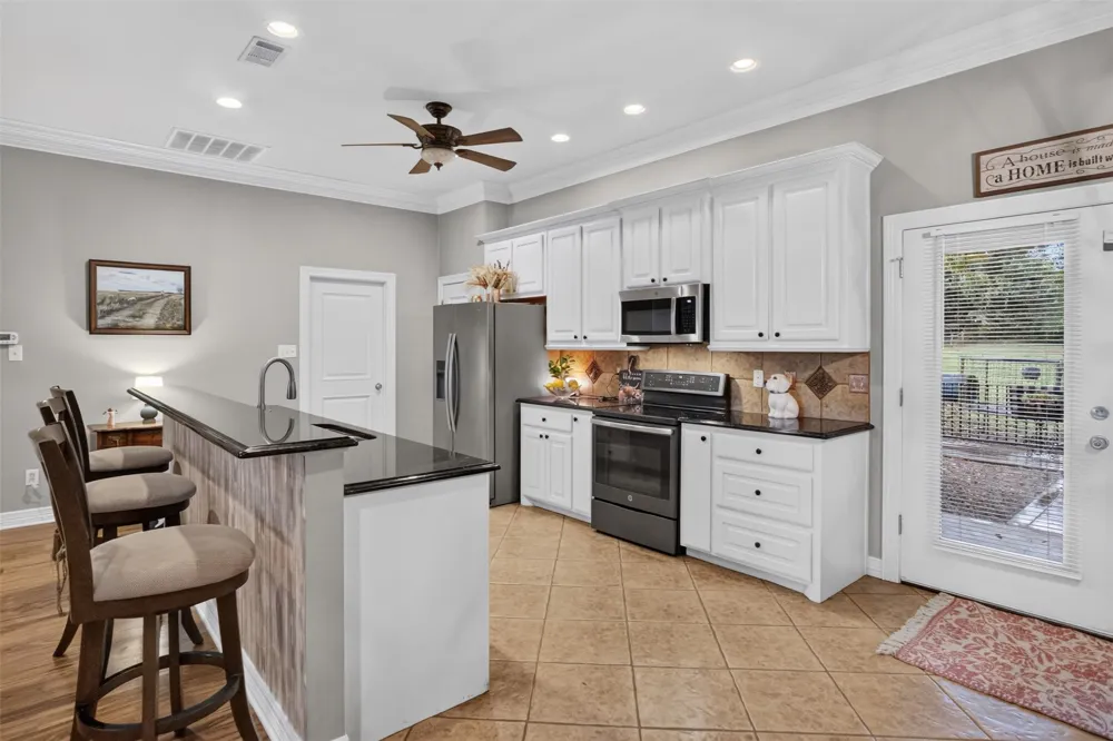 3229 Francisco Bay Drive Kerens, TX 75144
