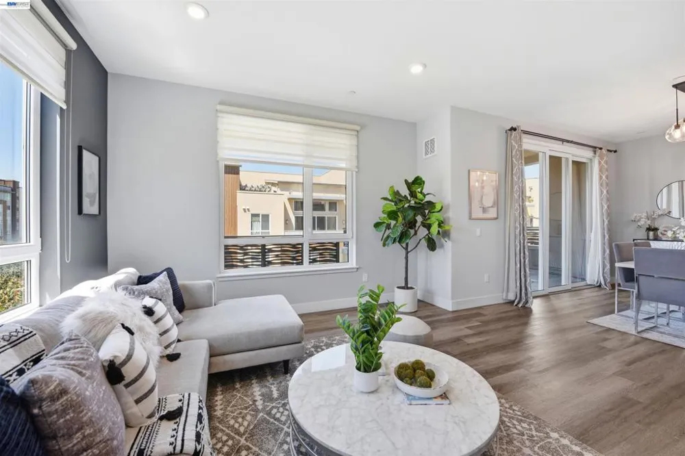 2339 Kinetic Cmn #312 Fremont, CA 94539