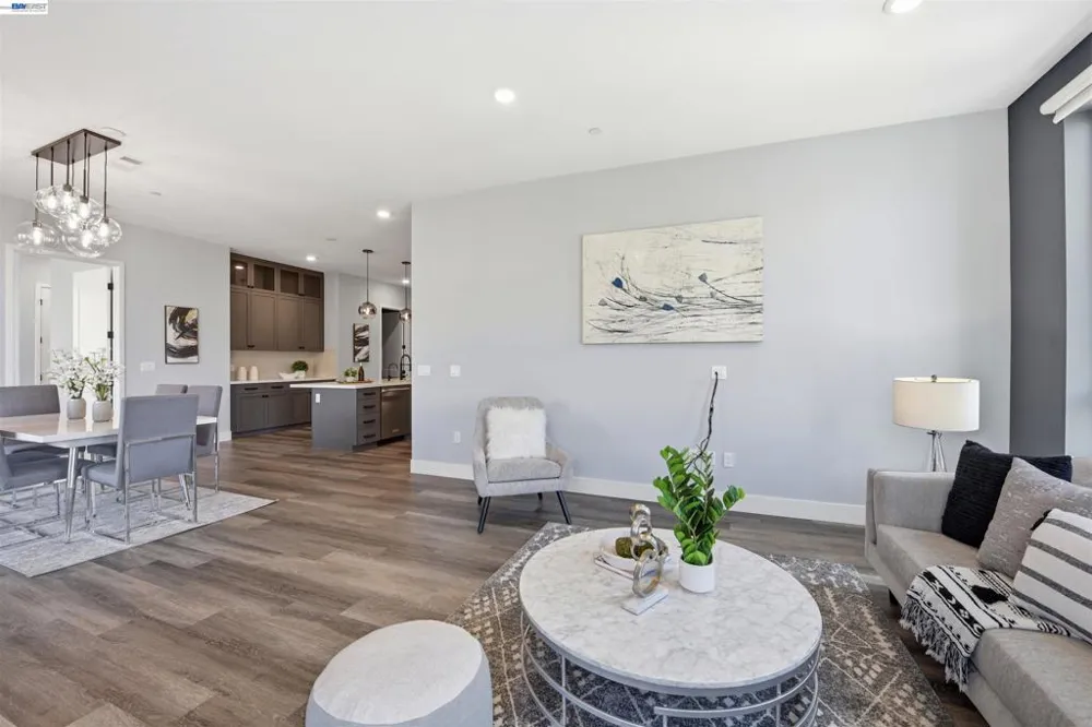 2339 Kinetic Cmn #312 Fremont, CA 94539