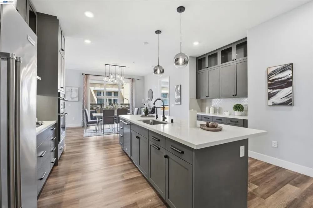 2339 Kinetic Cmn #312 Fremont, CA 94539