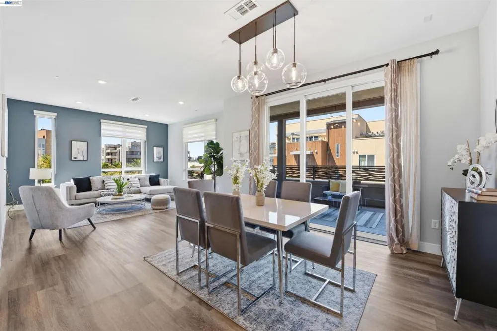 2339 Kinetic Cmn #312 Fremont, CA 94539
