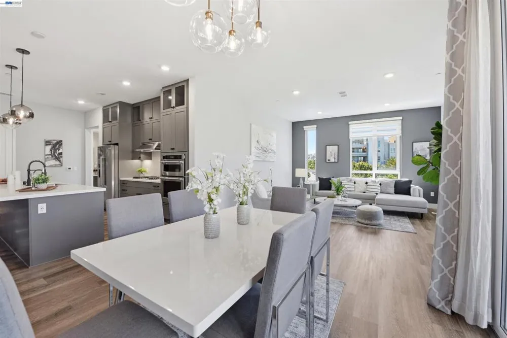2339 Kinetic Cmn #312 Fremont, CA 94539