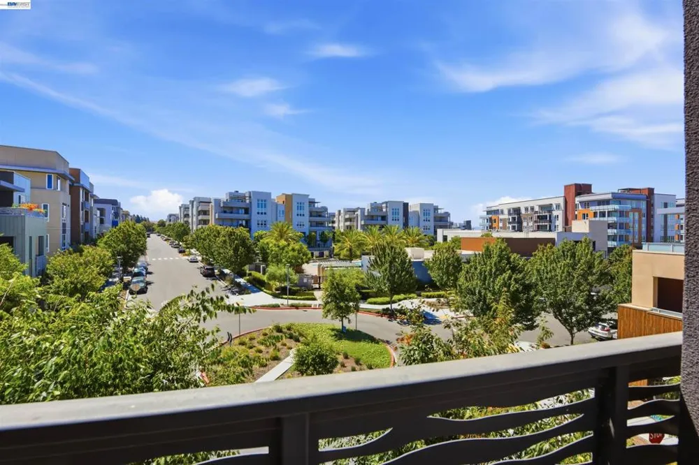 2339 Kinetic Cmn #312 Fremont, CA 94539