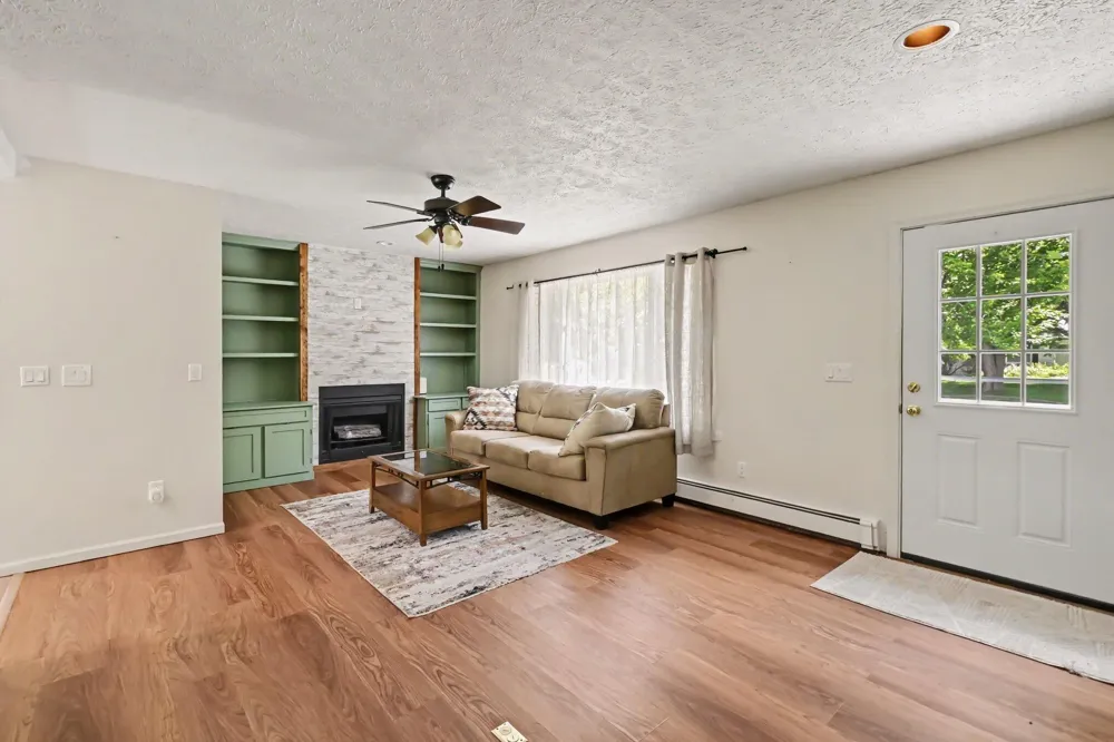 8116 Hyde Road Clarklake, MI 49234