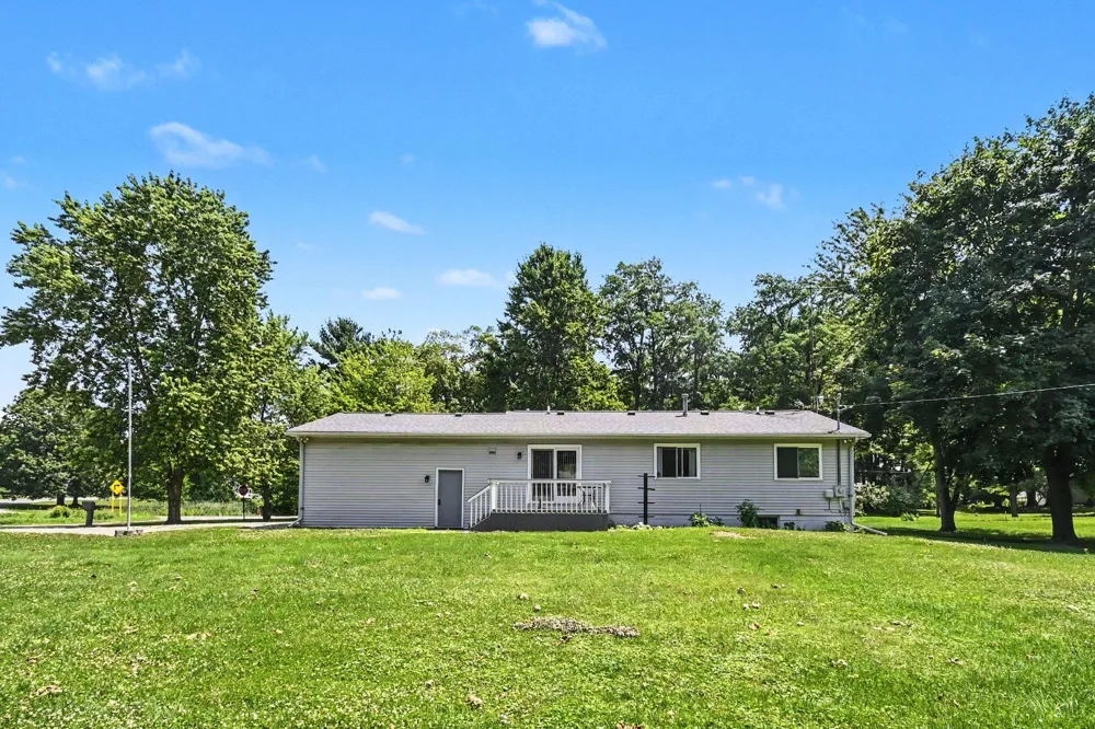 8116 Hyde Road Clarklake, MI 49234