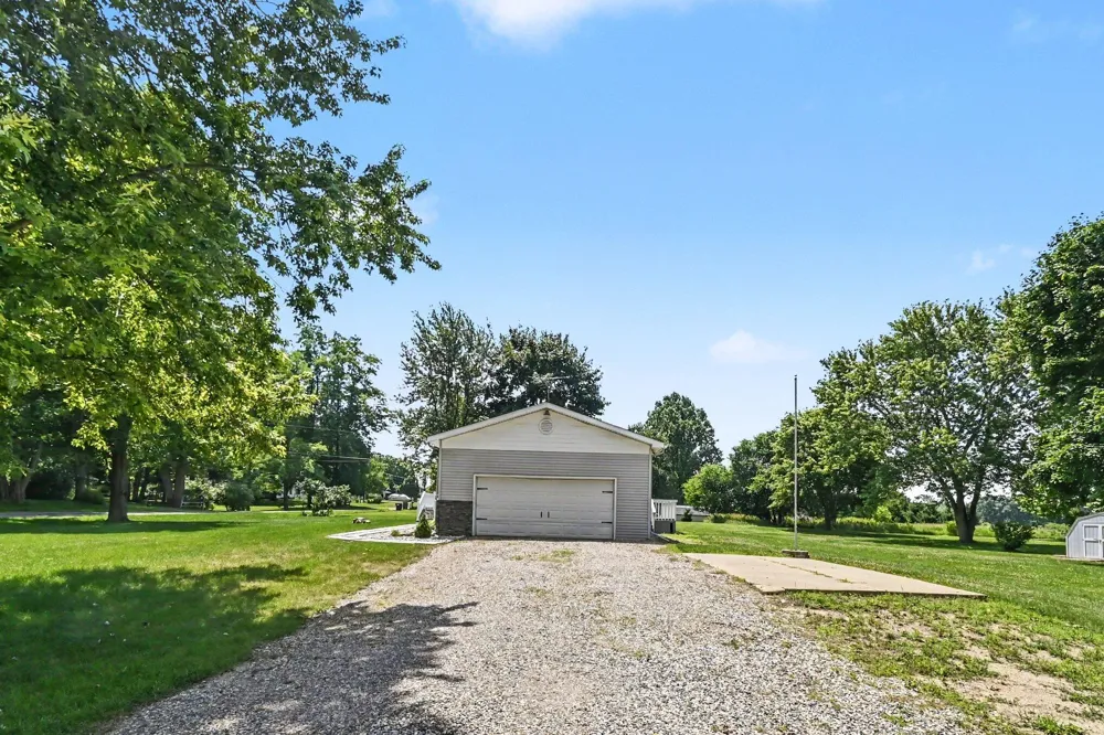 8116 Hyde Road Clarklake, MI 49234