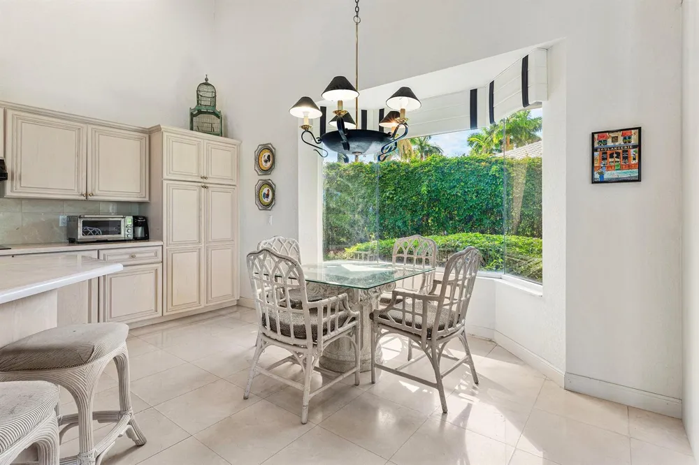 17571 Bocaire Way Boca Raton, FL 33487