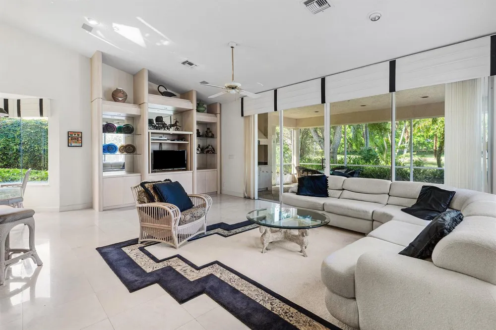 17571 Bocaire Way Boca Raton, FL 33487