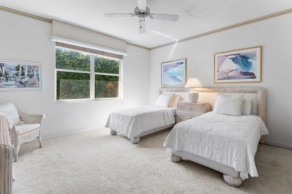 17571 Bocaire Way Boca Raton, FL 33487