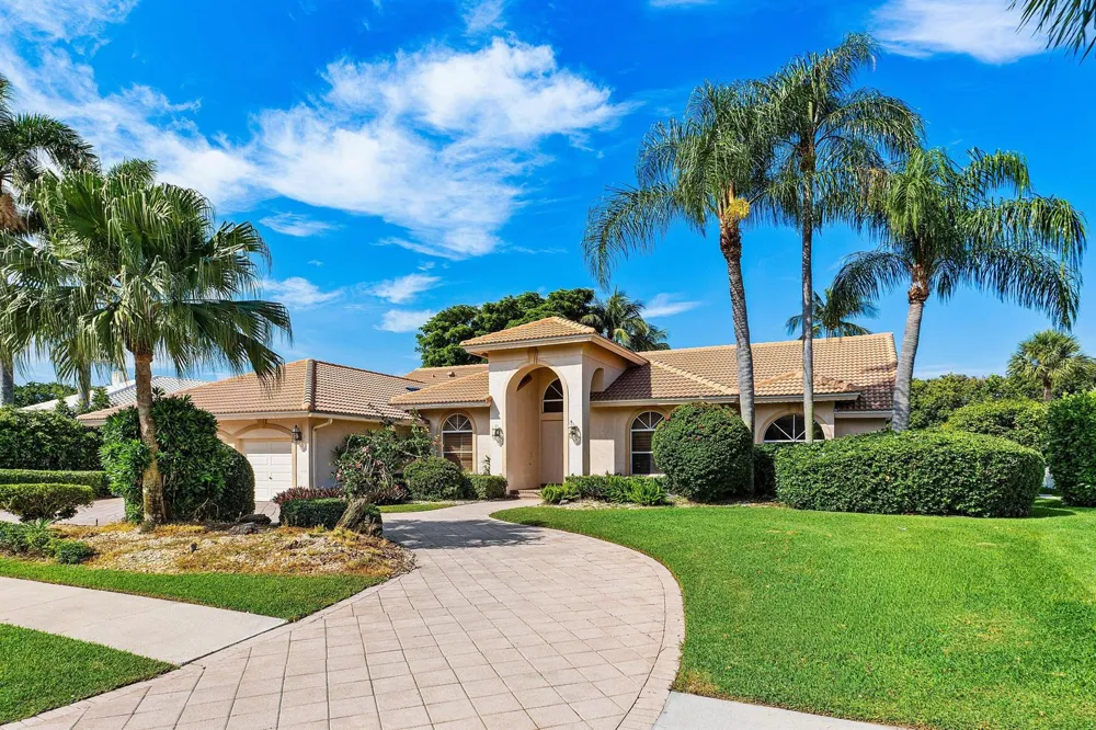 17571 Bocaire Way Boca Raton, FL 33487
