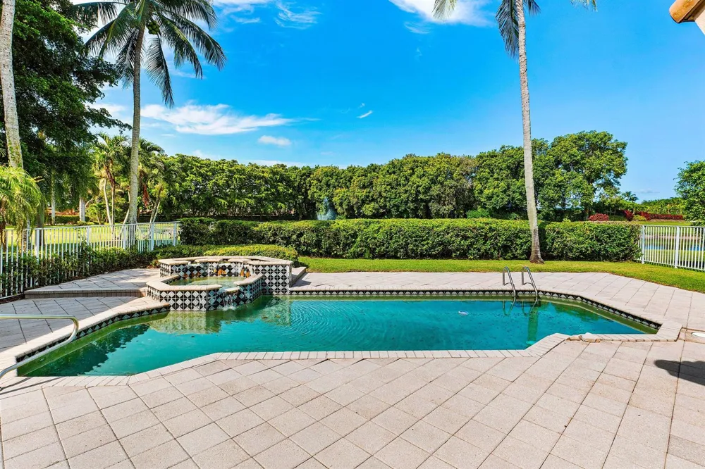 17571 Bocaire Way Boca Raton, FL 33487