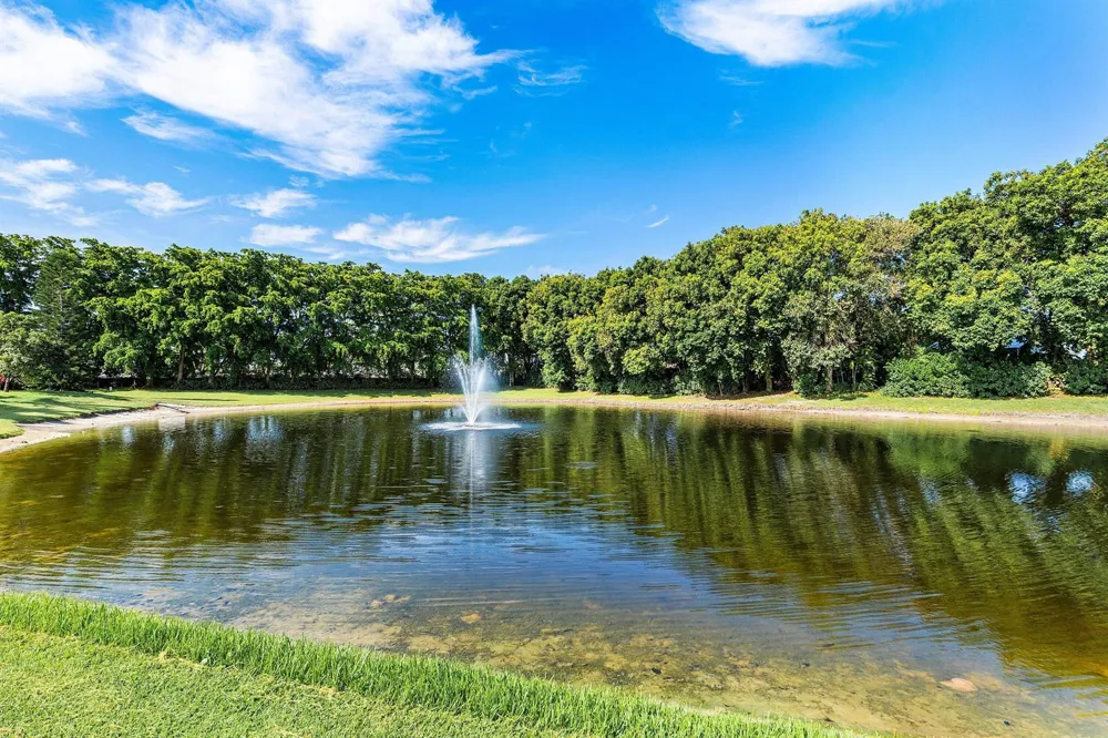 17571 Bocaire Way Boca Raton, FL 33487