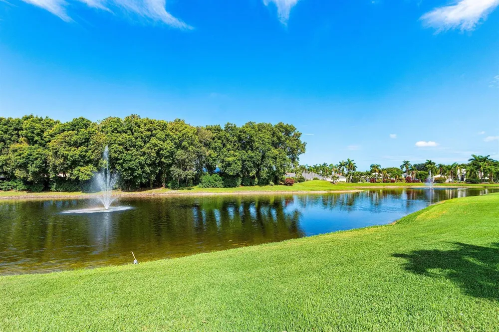17571 Bocaire Way Boca Raton, FL 33487