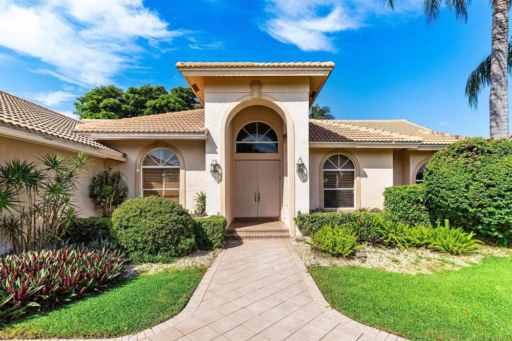 17571 Bocaire Way Boca Raton, FL 33487