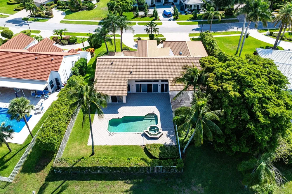 17571 Bocaire Way Boca Raton, FL 33487