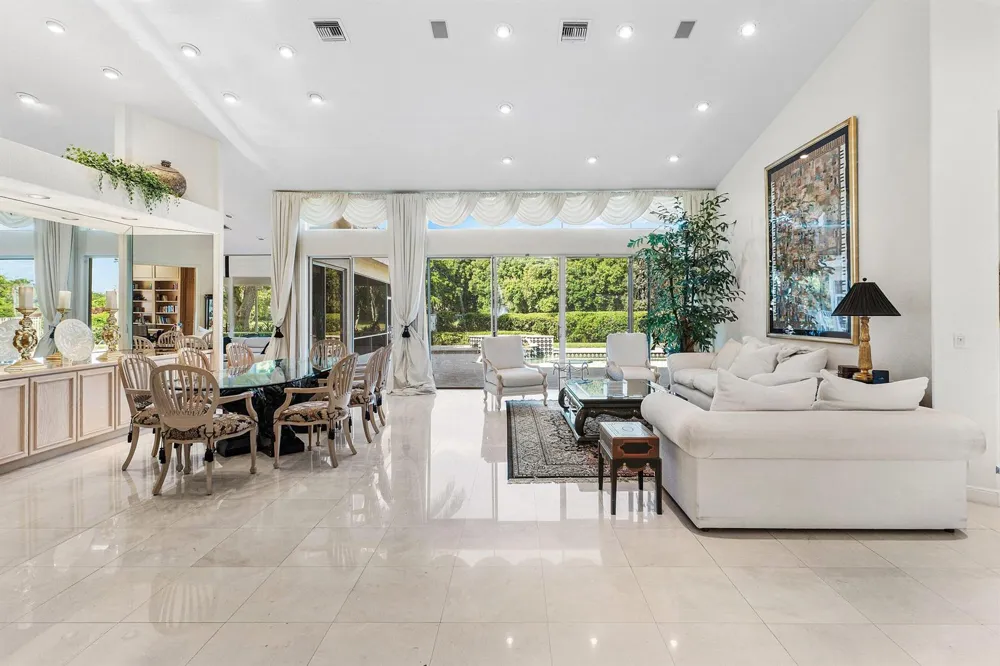 17571 Bocaire Way Boca Raton, FL 33487
