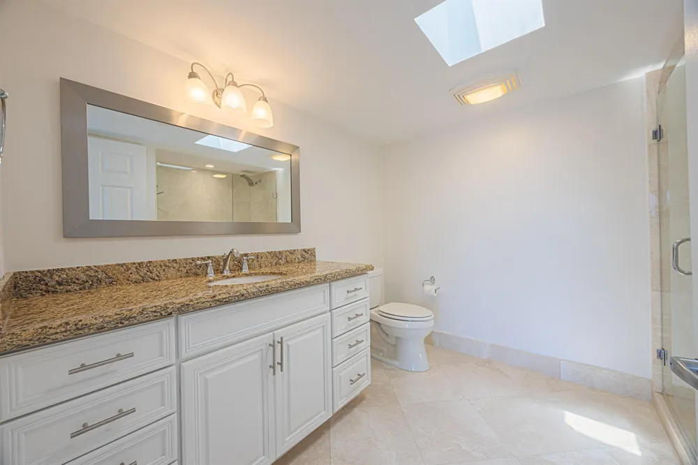 801 Palm Trail #9 Delray Beach, FL 33483