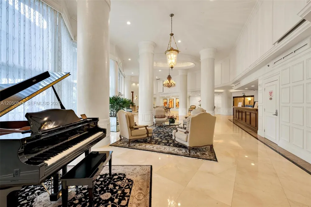 3530 Mystic Pointe Dr #710 Aventura, FL 33180