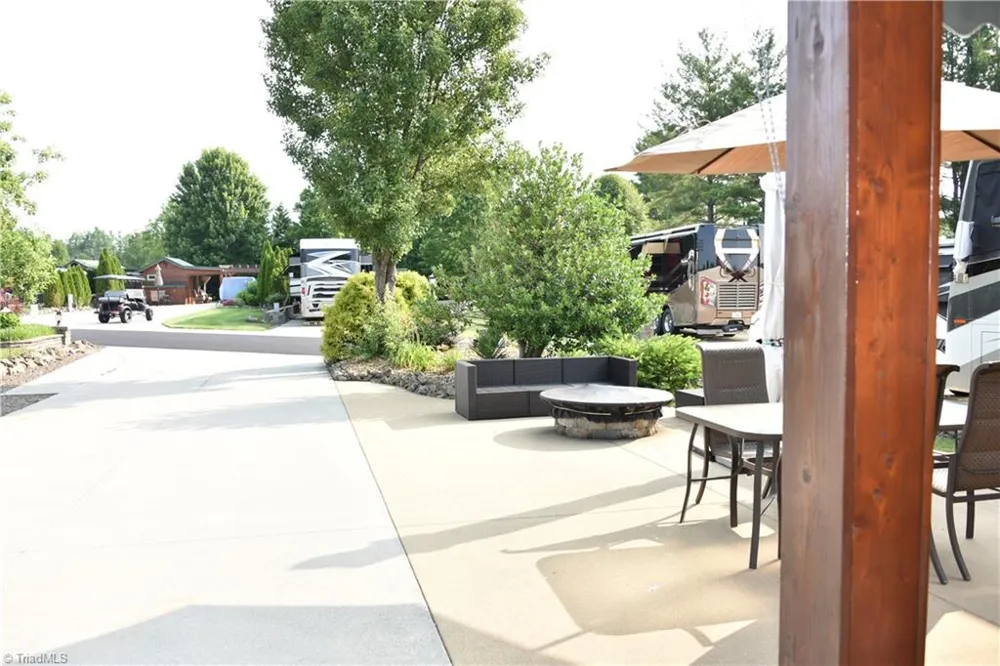 2524 Edmonds Road #62 Galax, VA 24333