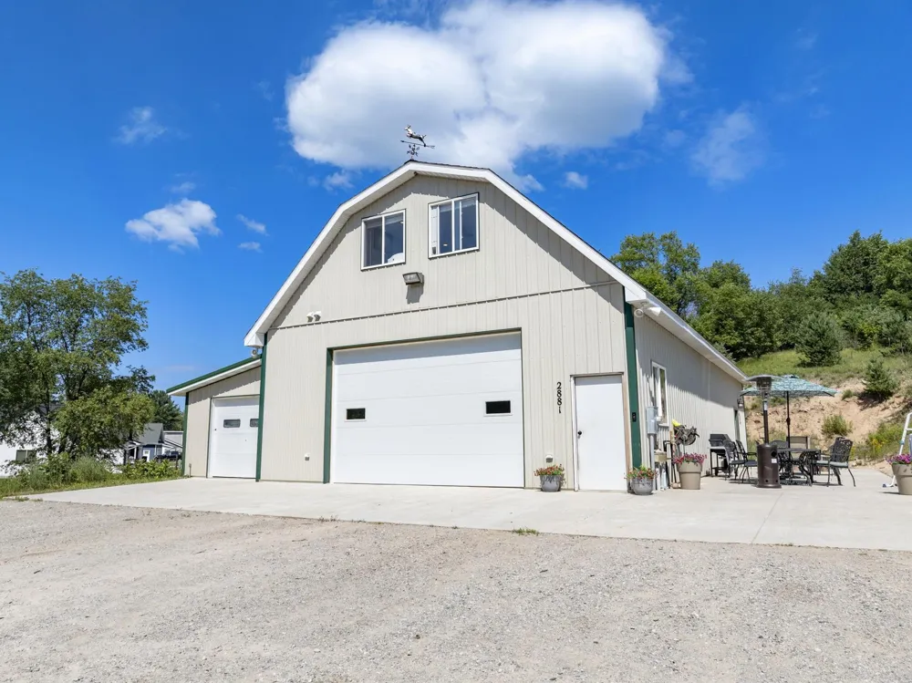 2881 E Aspen Drive Solon Township, MI 49621