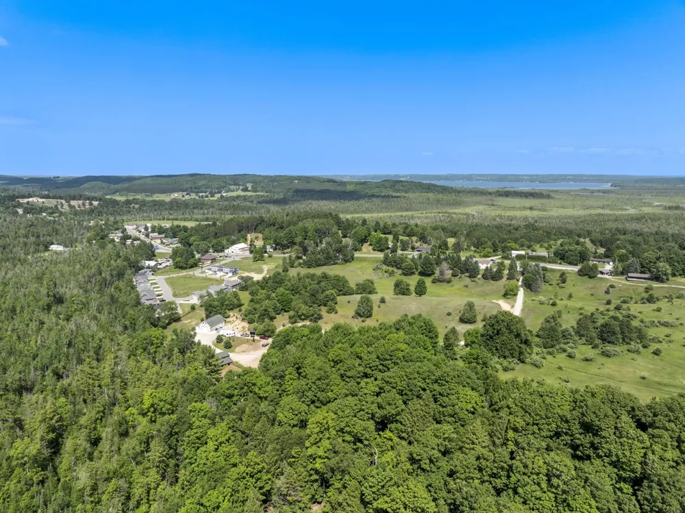 2881 E Aspen Drive Solon Township, MI 49621
