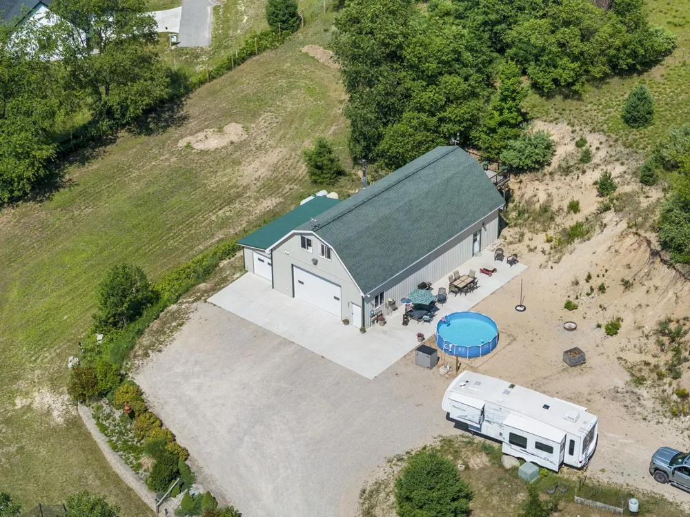 2881 E Aspen Drive Solon Township, MI 49621