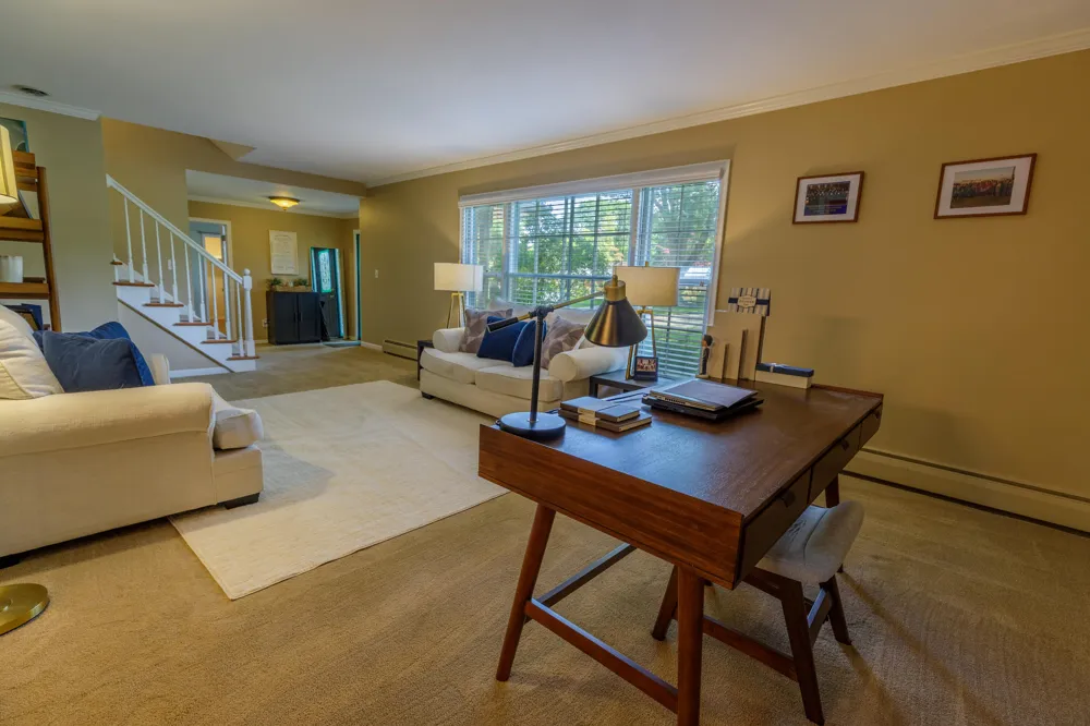 37243 Maple Leaf Court Clinton, MI 48036