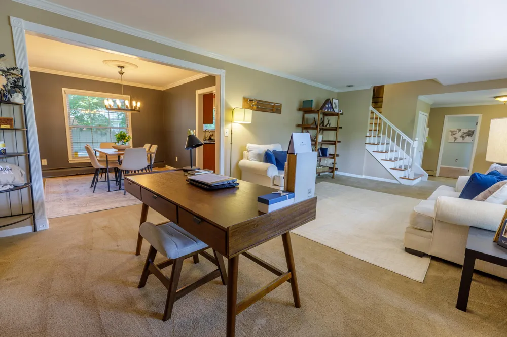 37243 Maple Leaf Court Clinton, MI 48036