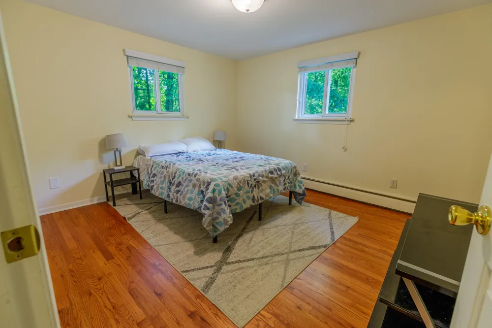 37243 Maple Leaf Court Clinton, MI 48036