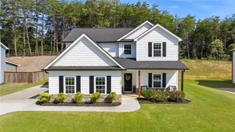 6353 Woodland Station Drive