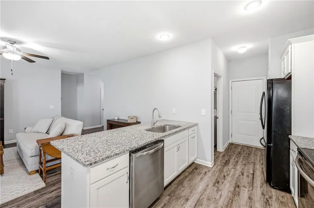 6353 Woodland Station Drive Lula, GA 30554