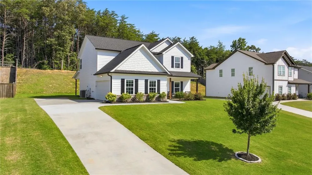 6353 Woodland Station Drive Lula, GA 30554