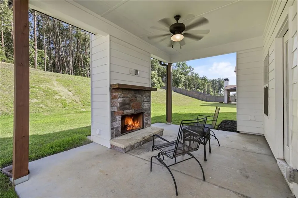 6353 Woodland Station Drive Lula, GA 30554
