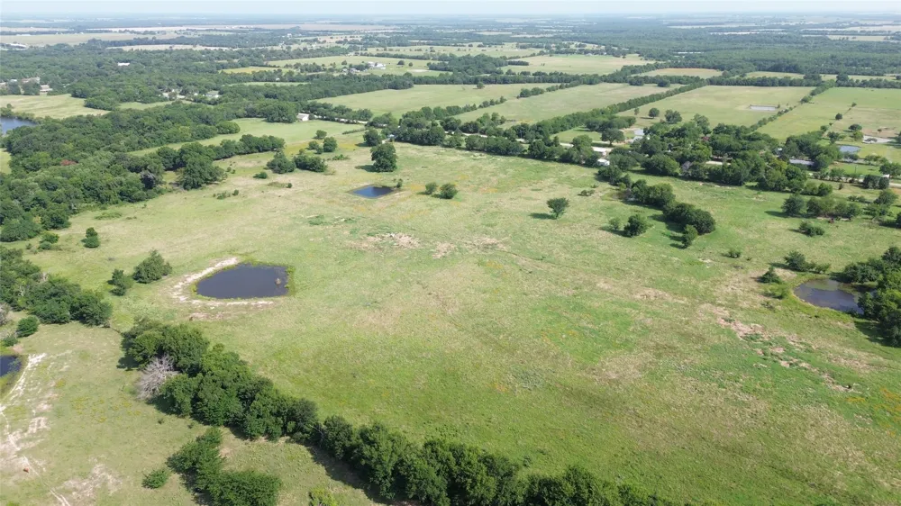 4757 Farm Road 1528 Klondike, TX 75448