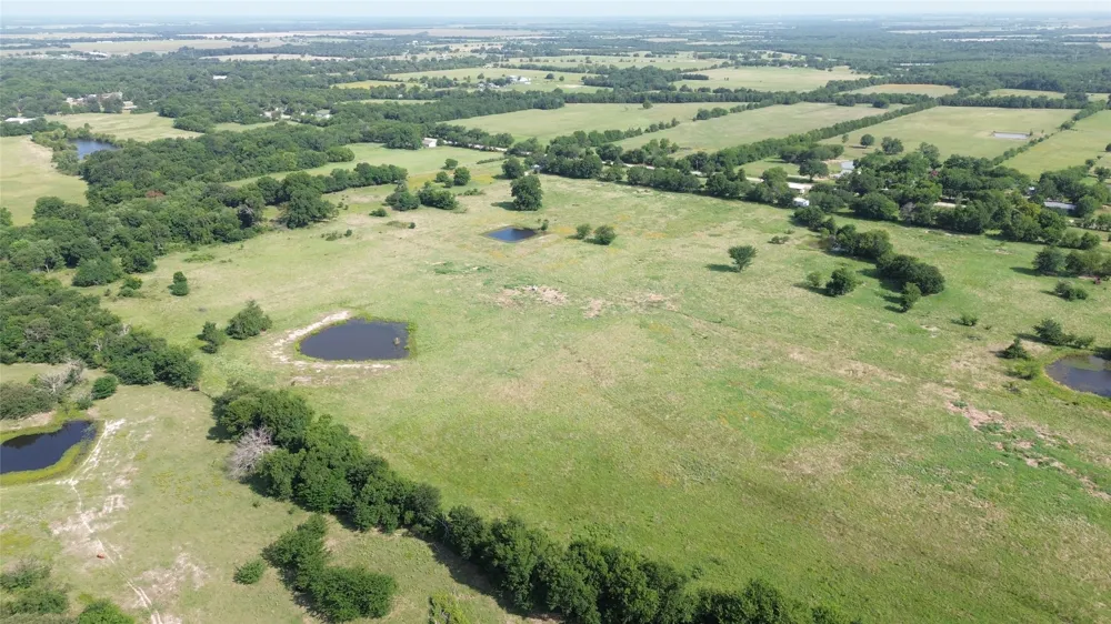 4757 Farm Road 1528 Klondike, TX 75448