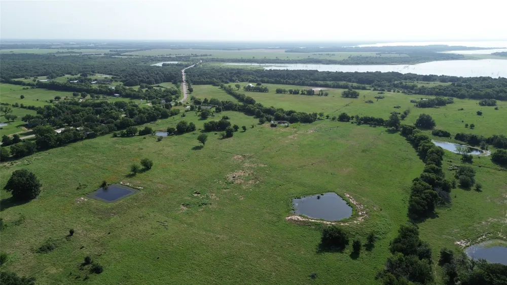 4757 Farm Road 1528 Klondike, TX 75448