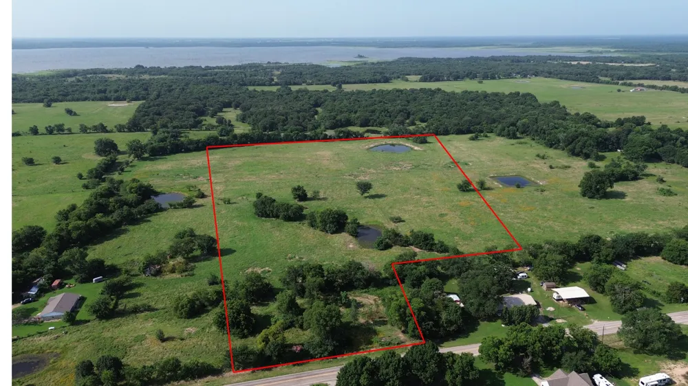 4757 Farm Road 1528 Klondike, TX 75448