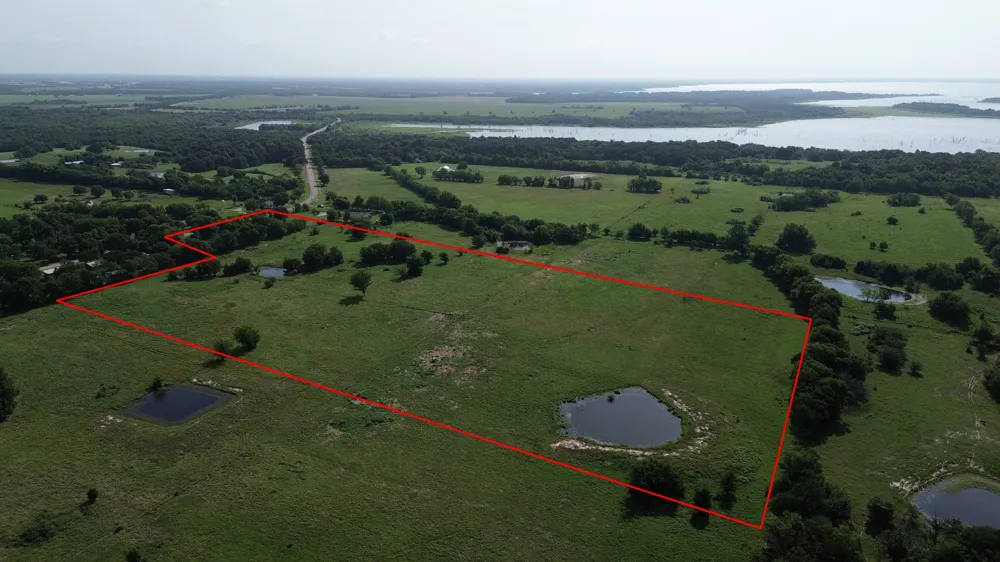 4757 Farm Road 1528 Klondike, TX 75448