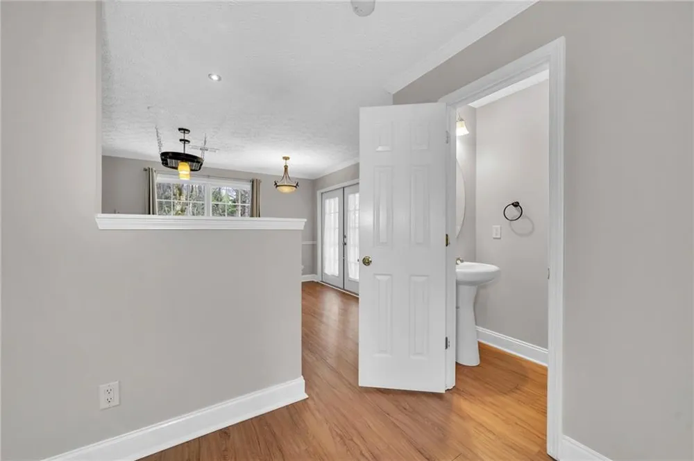 225 Osmanthus Way Canton, GA 30114