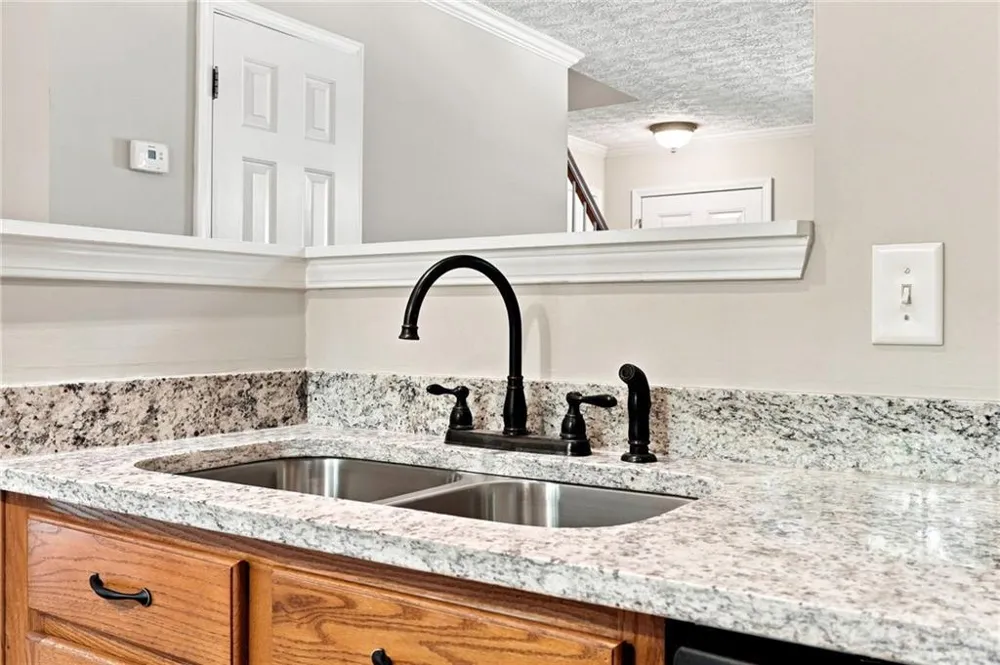 225 Osmanthus Way Canton, GA 30114