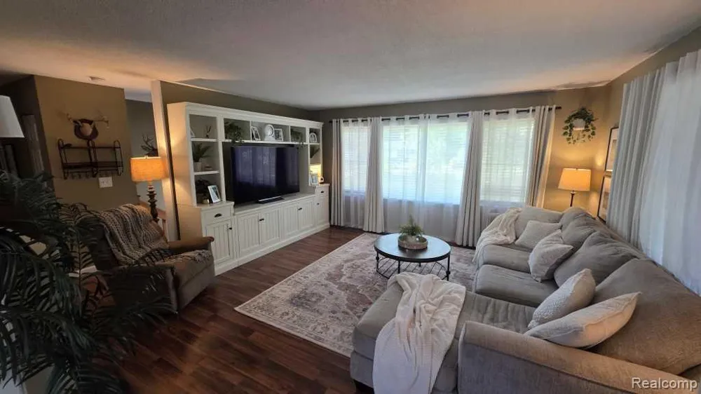 2201 Maple Grove Road Rives Township, MI 49201
