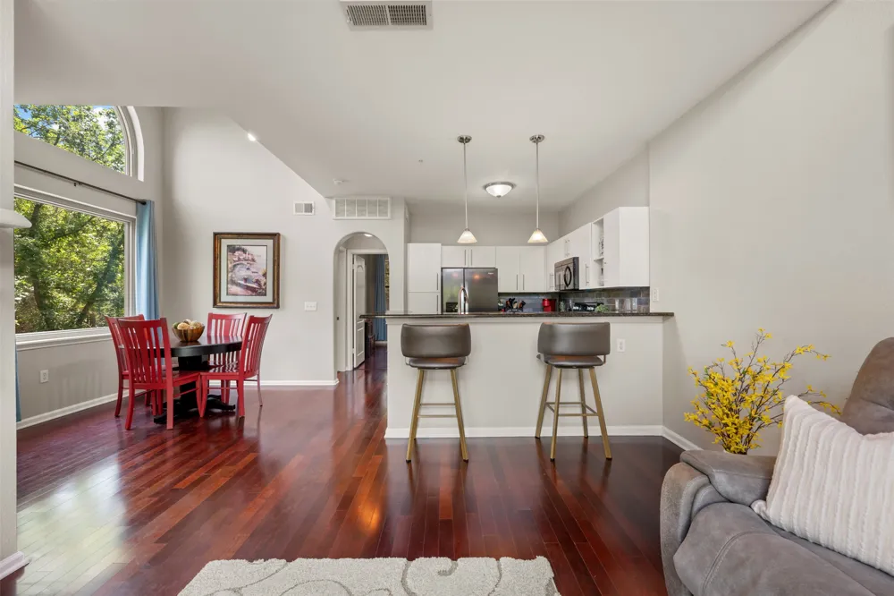 11203 Ranch Road 2222 #1407 Austin, TX 78730